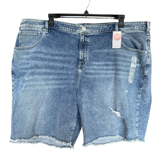 Lane Bryant Signature Fit Mid-Rise Boyfriend Bermuda Denim Shorts Plus Size 24 - Picture 1 of 15